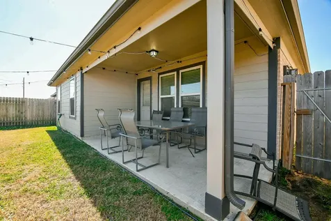 2211 Bright Sunrise Trail Fresno TX 77545