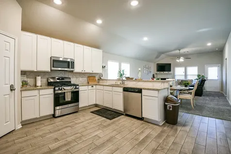 2211 Bright Sunrise Trail Fresno TX 77545