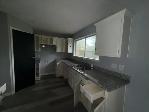 2430 Shady Bend Drive Pearland TX 77581