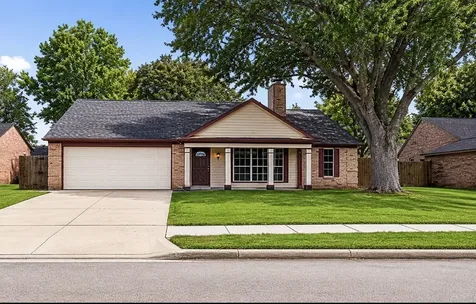 2430 Shady Bend Drive Pearland TX 77581