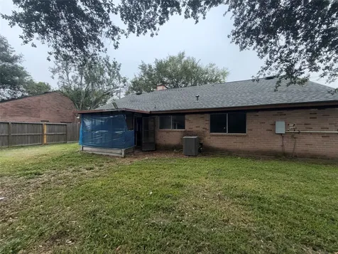 2430 Shady Bend Drive Pearland TX 77581