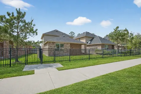 16817 Pink Wintergreen Drive Conroe TX 77385