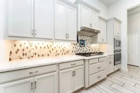 2001 Sadtler Ridge Circle La Porte TX 77571