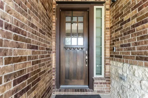 2001 Sadtler Ridge Circle La Porte TX 77571