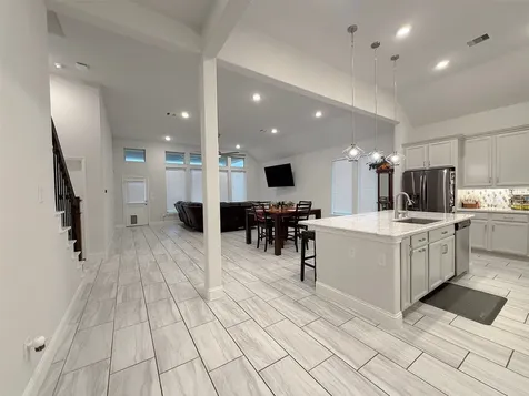 2001 Sadtler Ridge Circle La Porte TX 77571