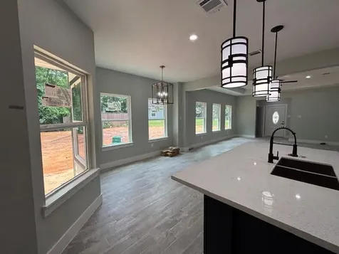 114 Indian Creek Street Willis TX 77378