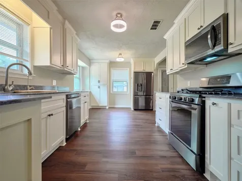 3979 County Road 962b Alvin TX 77511