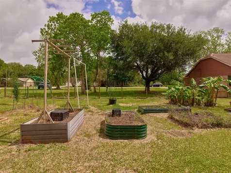 3979 County Road 962b Alvin TX 77511
