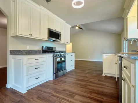 3979 County Road 962b Alvin TX 77511