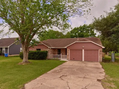 3979 County Road 962b Alvin TX 77511