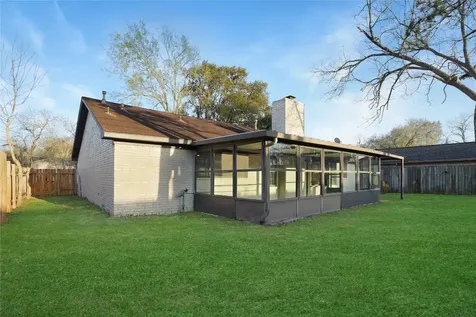 11822 S Perry Avenue Houston TX 77071