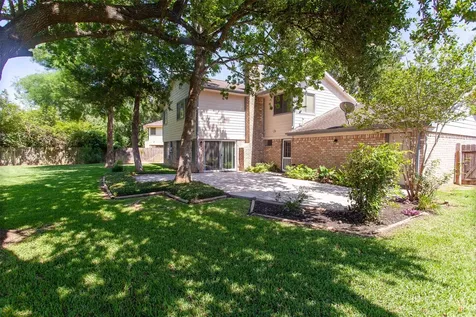 2019 Braesmeadow Lane Sugar Land TX 77479
