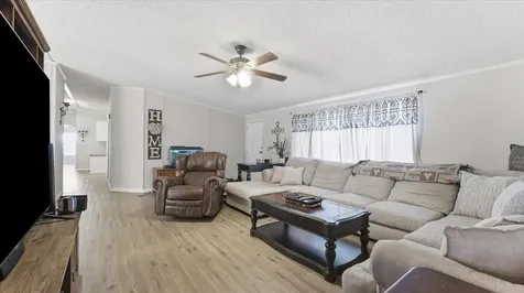 212 Highland Drive Huntsville TX 77320