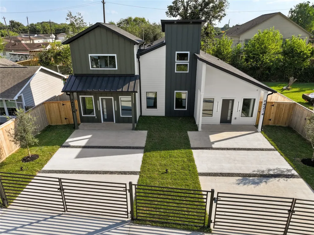 4214 Clover Street Houston TX 77051