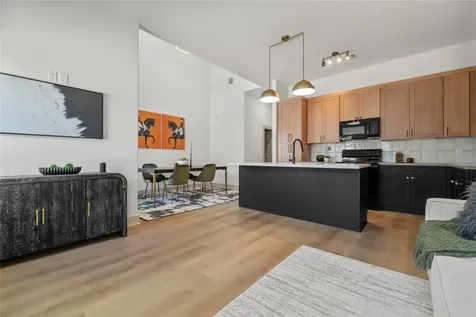 4214 Clover Street Houston TX 77051