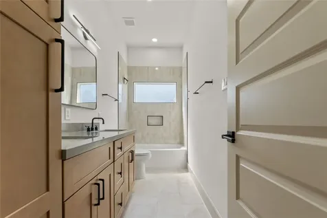 4214 Clover Street Houston TX 77051