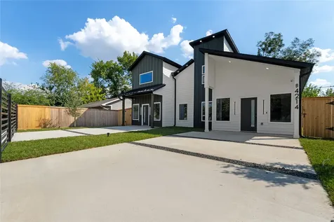 4214 Clover Street Houston TX 77051