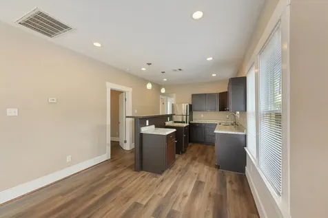1107 Melbourne Street Houston TX 77022