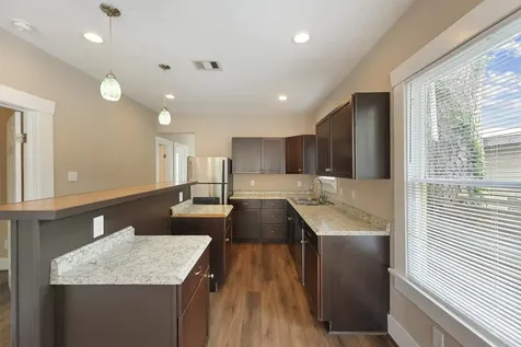1107 Melbourne Street Houston TX 77022