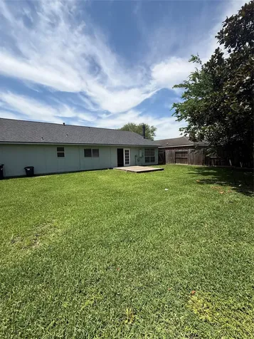 17514 Heritage Cove Drive Webster TX 77598