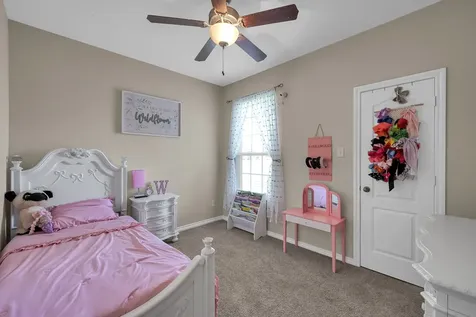 409 Mildred Street Cleveland TX 77328