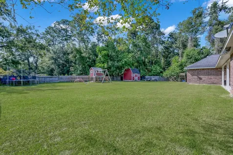 409 Mildred Street Cleveland TX 77328