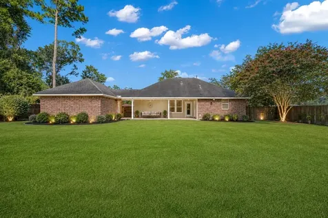 409 Mildred Street Cleveland TX 77328