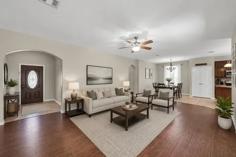 409 Mildred Street Cleveland TX 77328