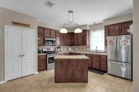 409 Mildred Street Cleveland TX 77328