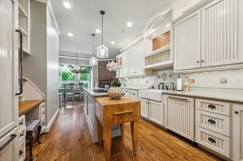345 Knipp Road Bunker Hill Village TX 77024