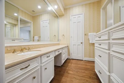 345 Knipp Road Bunker Hill Village TX 77024