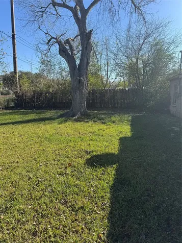 5325 Longmeadow Street Houston TX 77033