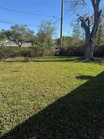 5325 Longmeadow Street Houston TX 77033