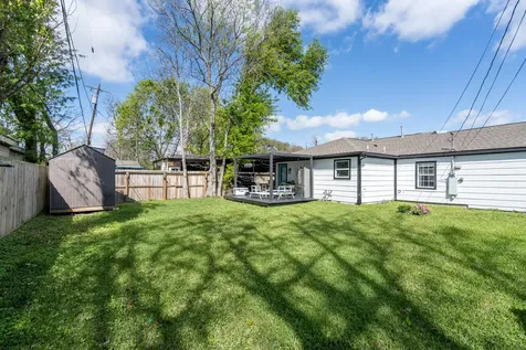810 Jerry Street Houston TX 77022