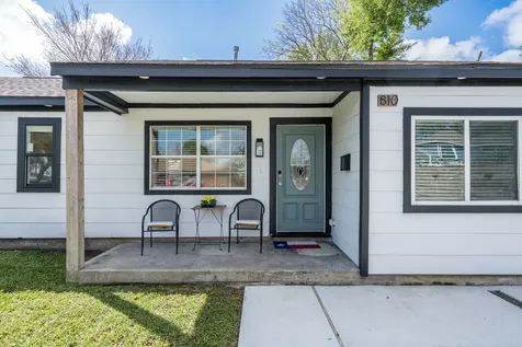 810 Jerry Street Houston TX 77022