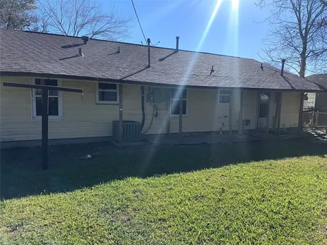5715 Beldart Street Houston TX 77033