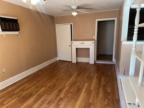 5715 Beldart Street Houston TX 77033