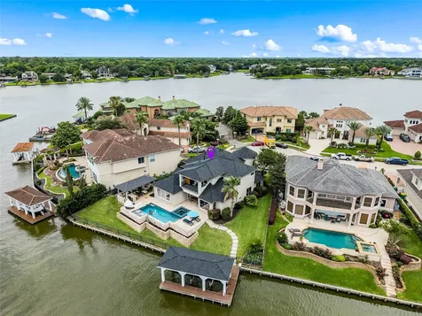 3038 S Island Drive Seabrook TX 77586