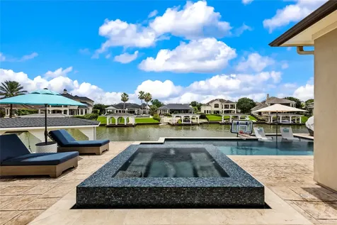 3038 S Island Drive Seabrook TX 77586