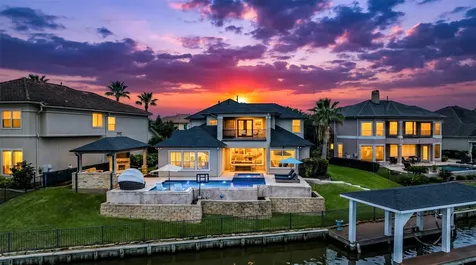 3038 S Island Drive Seabrook TX 77586