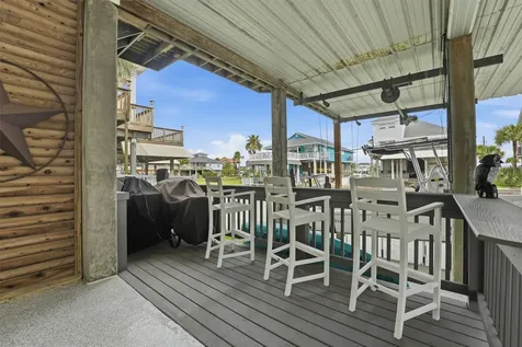 918 Short Reach Drive Tiki Island TX 77554