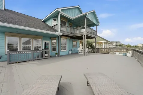 918 Short Reach Drive Tiki Island TX 77554