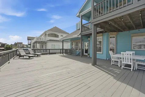 918 Short Reach Drive Tiki Island TX 77554