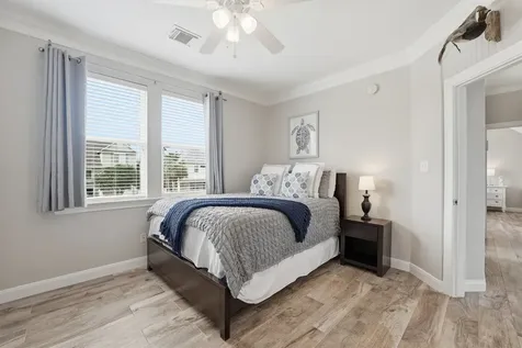 918 Short Reach Drive Tiki Island TX 77554