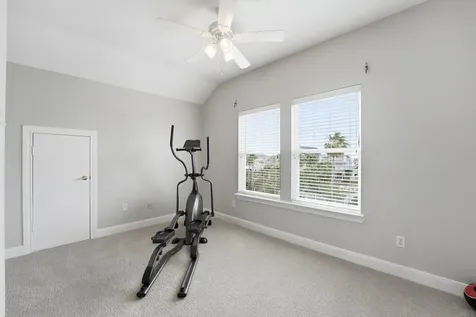 918 Short Reach Drive Tiki Island TX 77554