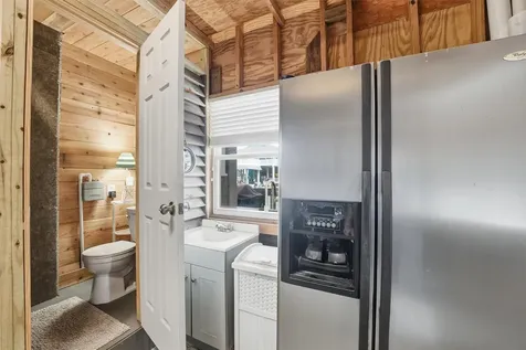 918 Short Reach Drive Tiki Island TX 77554
