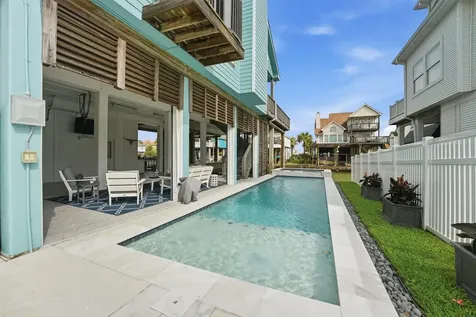 918 Short Reach Drive Tiki Island TX 77554
