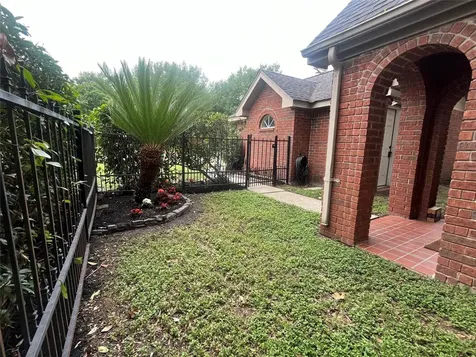 9602 Top Gallant Court Houston TX 77065