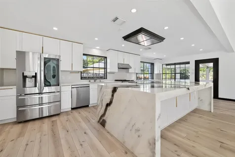 5515 Davids Bend Drive Sugar Land TX 77479