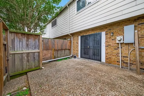 6631 Wanda Lane Houston TX 77074